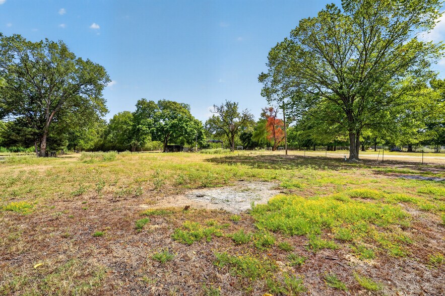 More Photos Of 0 Hwy 80, Mineola Industrial For Sale