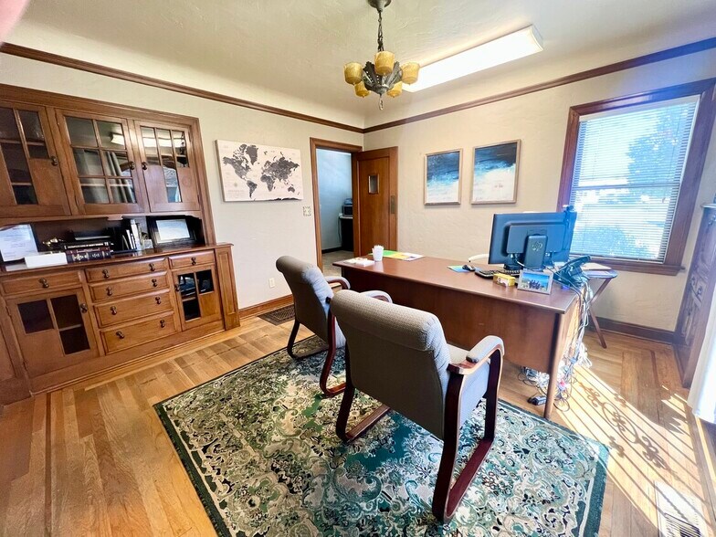 More Photos Of 717 E Lake Ave, Watsonville Office For Lease