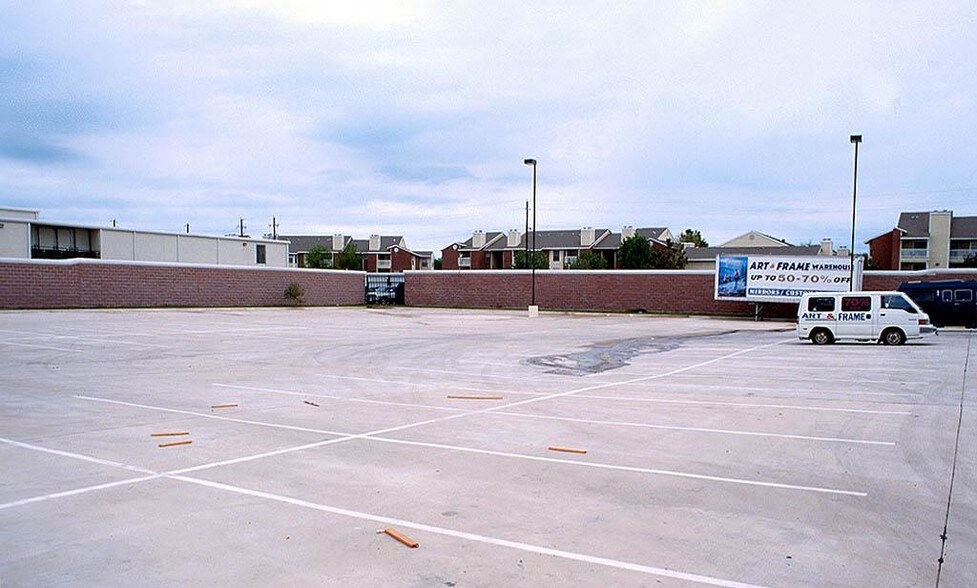 More Photos Of 19177 Preston Rd, Dallas Unknown For Lease