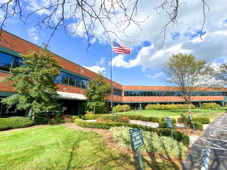 Primary Photo Of 5111 Commerce Crossings Dr, Louisville Office For Lease