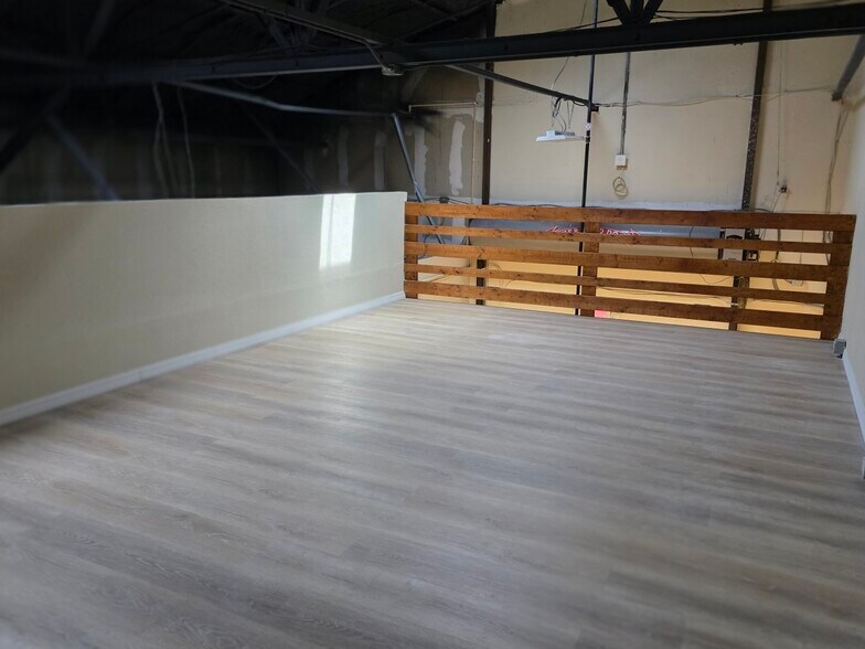 More Photos Of 1942 2nd Ave S, Saint Petersburg Warehouse For Lease