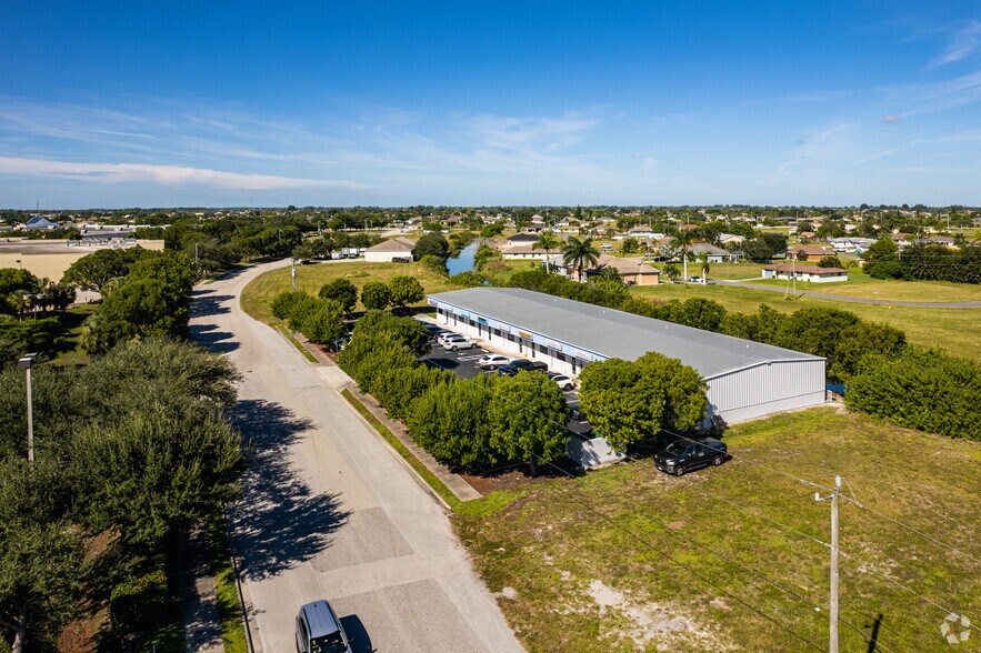 More Photos Of 1749 NE 10th Ter, Cape Coral Office For Lease