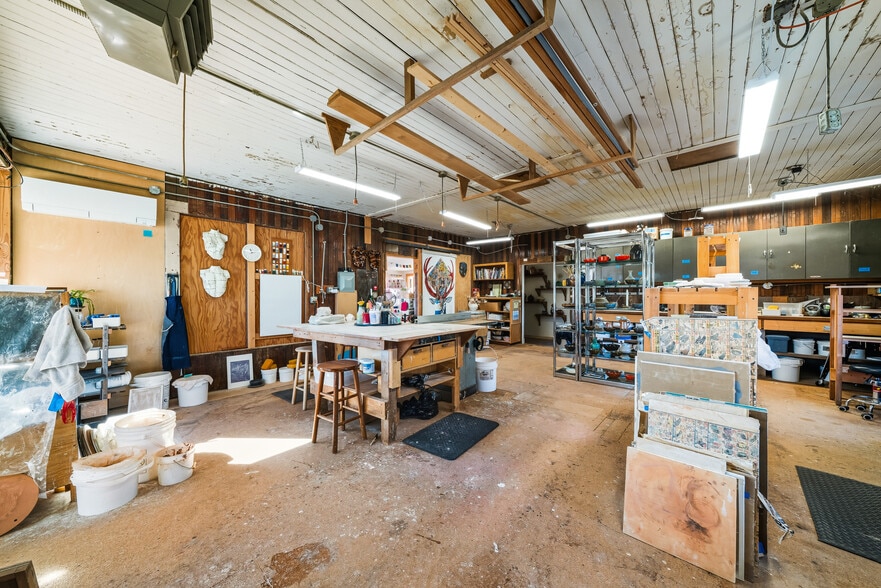 More Photos Of 12955 Highway 101 N, Nehalem General Retail For Sale