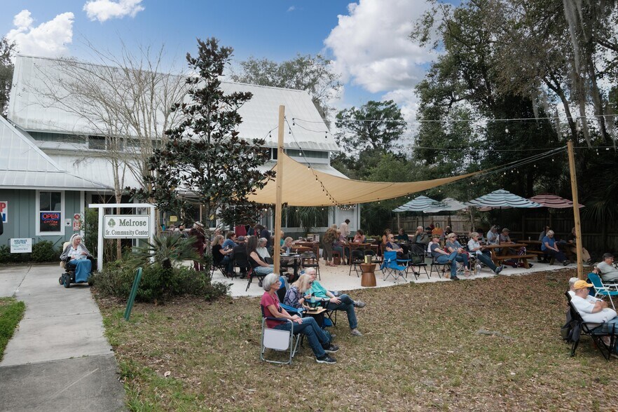 More Photos Of 307 State Road 26, Melrose Restaurant For Sale