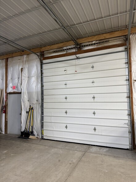 More Photos Of 2410 Main St, Huntertown Industrial For Lease