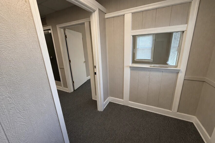 More Photos Of 373 N Cumberland St, Jackson Contractor Storage Yard For Sale