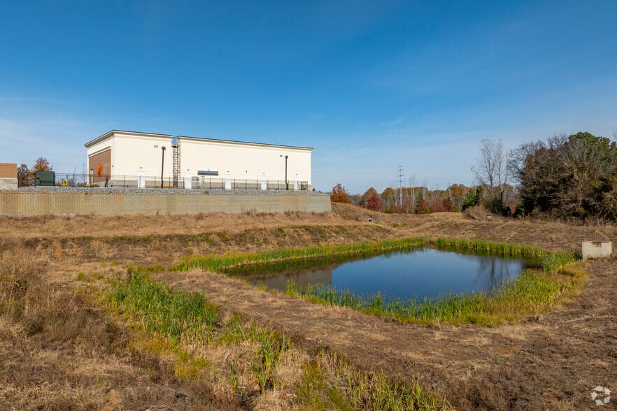 More Photos Of 3395 Jacobs Crossing Blvd, Concord Storefront Retail Office For Sale