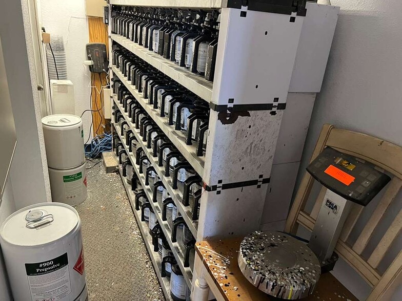 More Photos Of 2339 Truman Ave, Pensacola Service For Sale