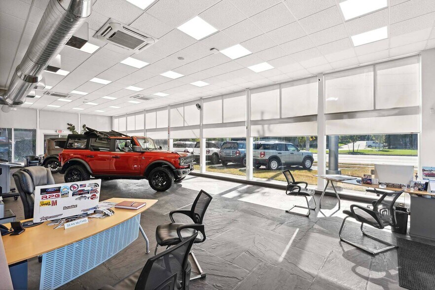 More Photos Of 729 County Road 39A, Southampton Auto Dealership For Sale