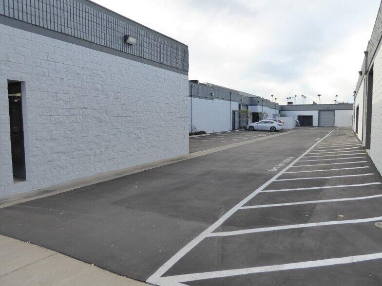 More Photos Of 1415-1441 Gardena Ave, Glendale Warehouse For Lease