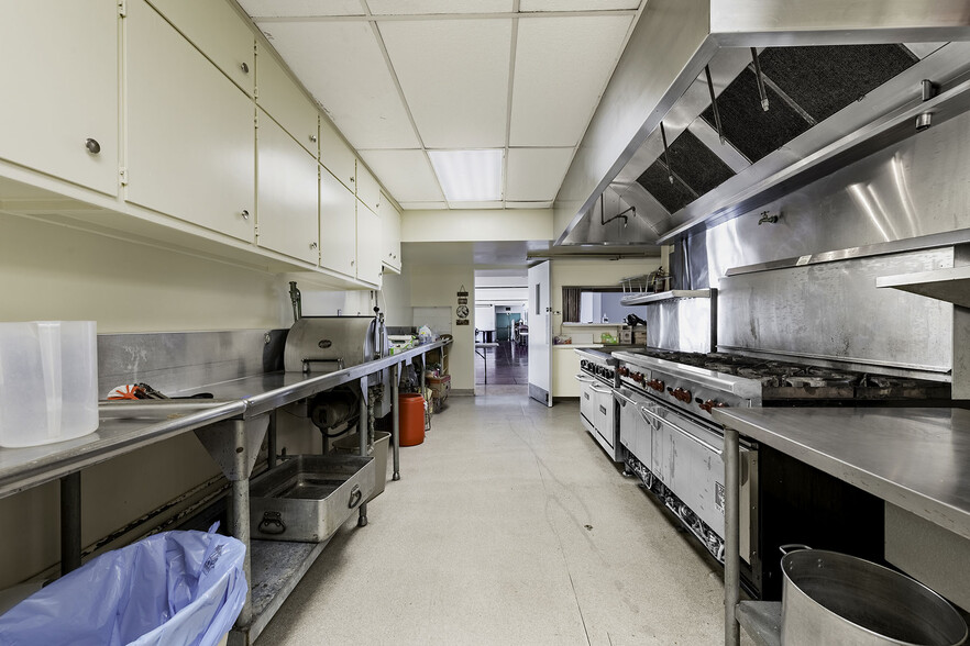 More Photos Of 3435 San Anseline Ave, Long Beach Religious Facility For Sale