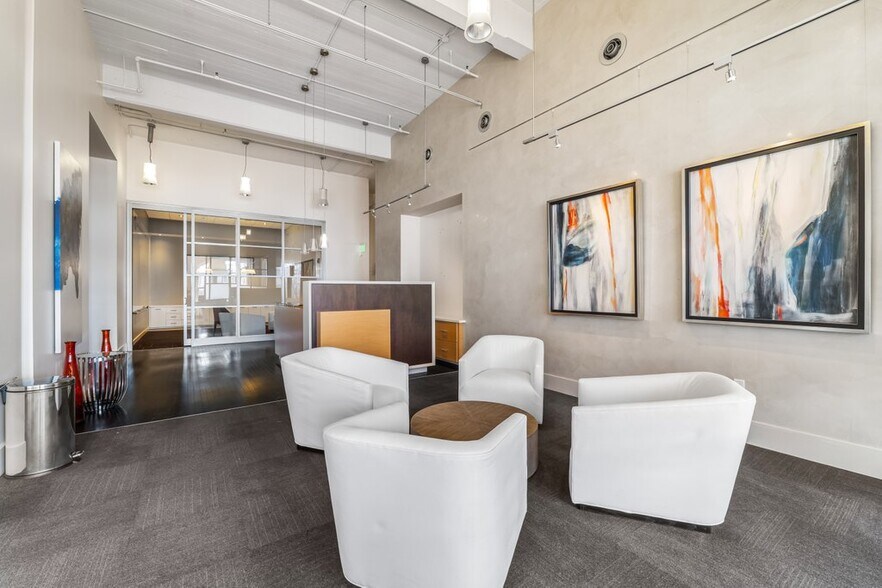 More Photos Of 315 E Bay St, Jacksonville Office For Lease
