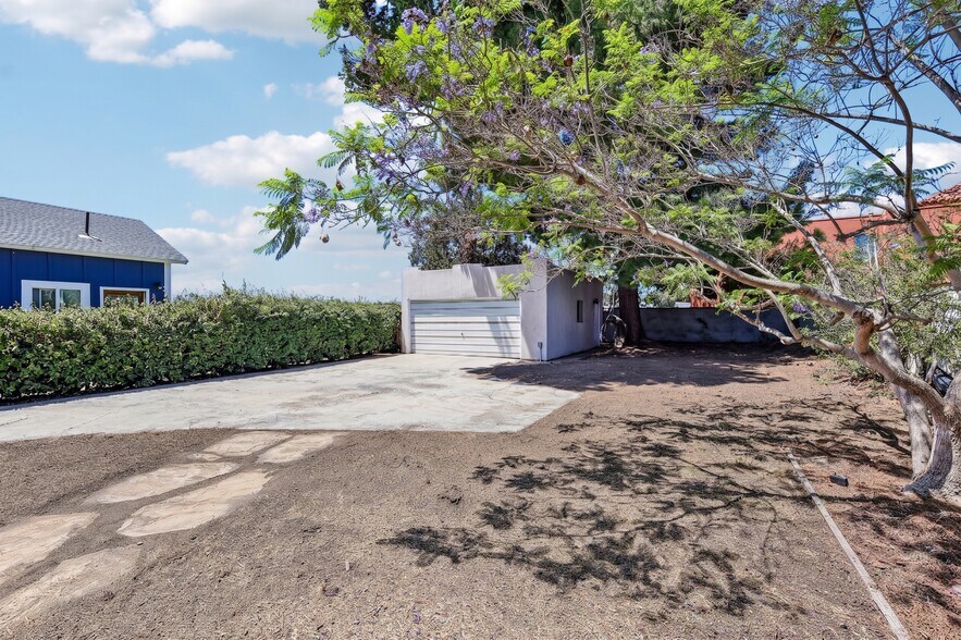 More Photos Of 3378 N Mountain View Dr, San Diego Apartments For Sale