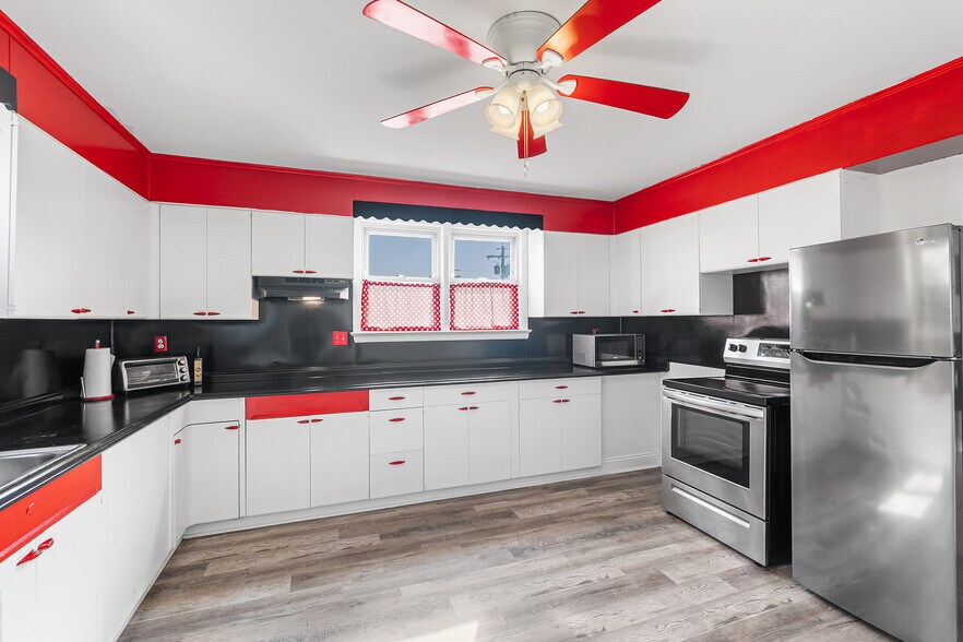 More Photos Of 2243 Arctic Ave, Atlantic City Storefront Retail Residential For Sale