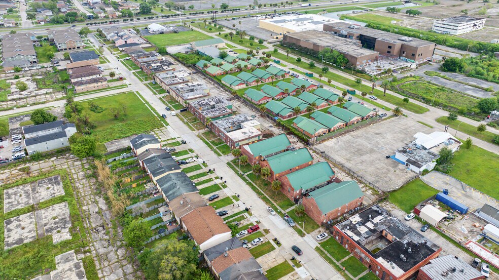 More Photos Of 6711-6817 Tara Ln, New Orleans Apartments For Sale