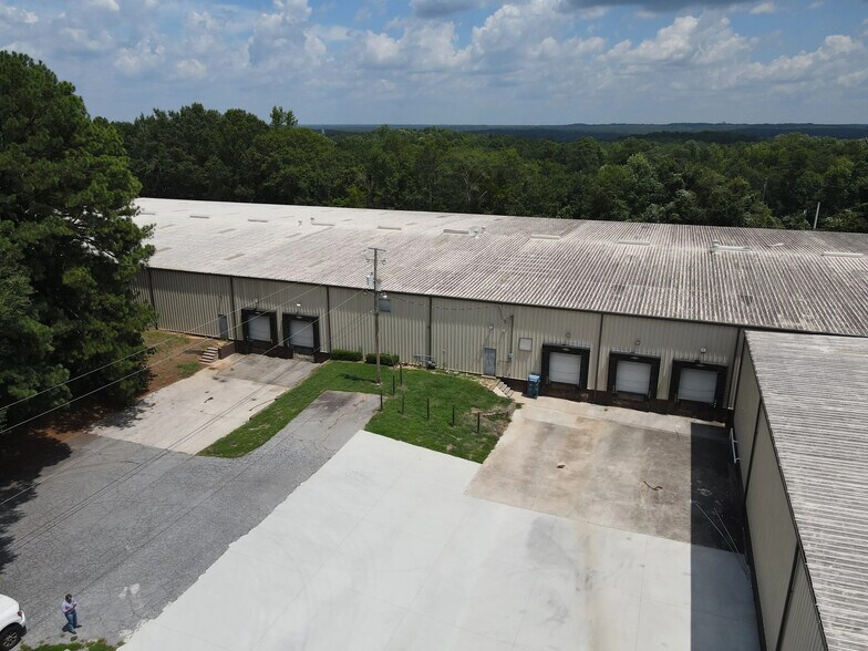 More Photos Of 8306 Hazelbrand Rd NE, Covington Warehouse For Lease
