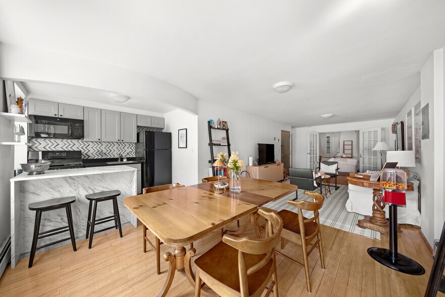 More Photos Of 183 Duane St, New York Apartments For Sale