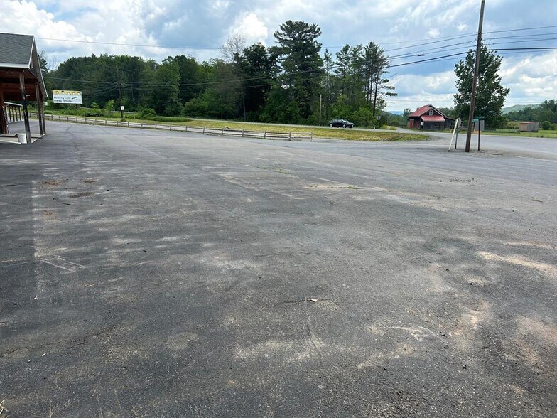 More Photos Of 56 N Bullock Rd, Mansfield Storefront Retail Office For Sale