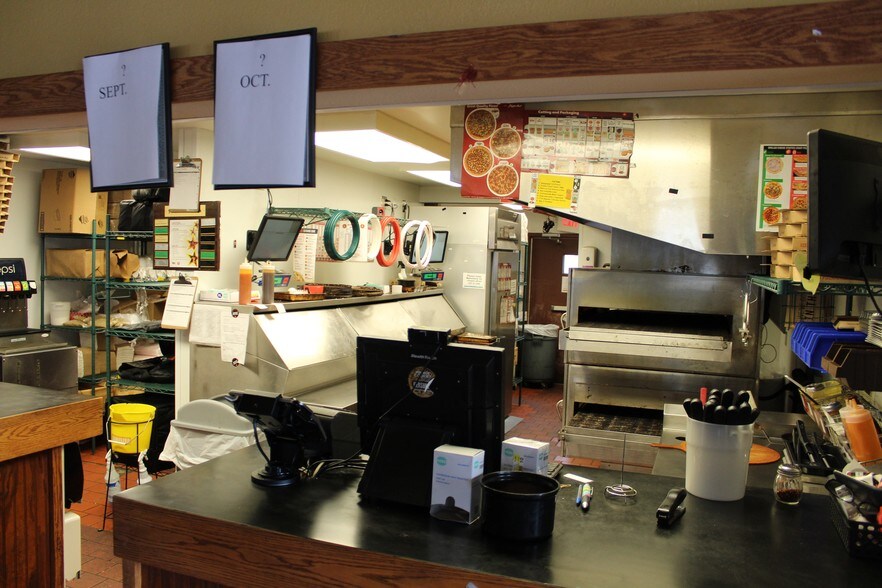More Photos Of 3021 Eastend Dr, Humboldt Freestanding For Lease