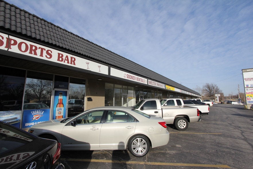 More Photos Of 5073-5099 E 51st St, Tulsa General Retail For Lease