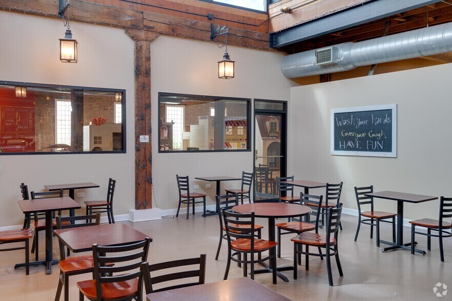 More Photos Of 1809 W Webster Ave, Chicago General Retail For Sale