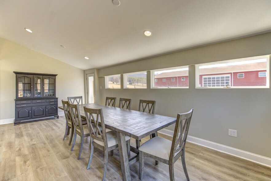 More Photos Of 1565 Seven Fountains Rd, Fort Valley Specialty For Sale