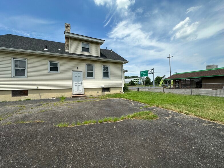 More Photos Of 584-588 Us Highway 46 East, Fairfield Freestanding For Sale