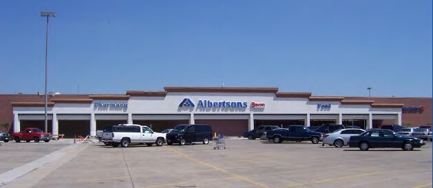 More Photos Of 3046 Lavon Dr, Garland General Retail For Lease