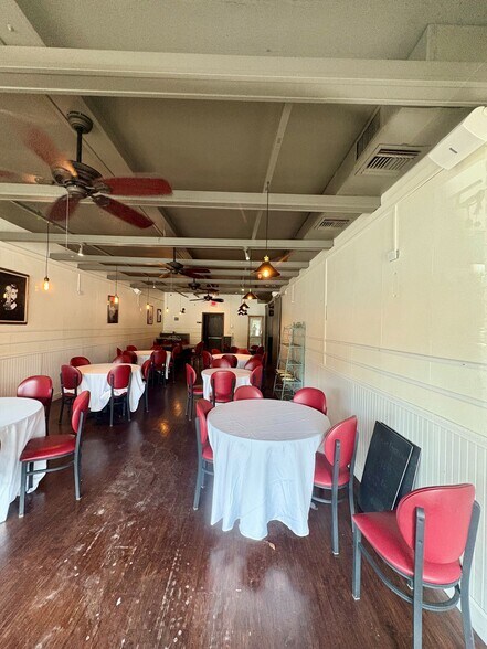 More Photos Of 1574-1584 SE 3rd Ct, Deerfield Beach Storefront Retail Office For Lease