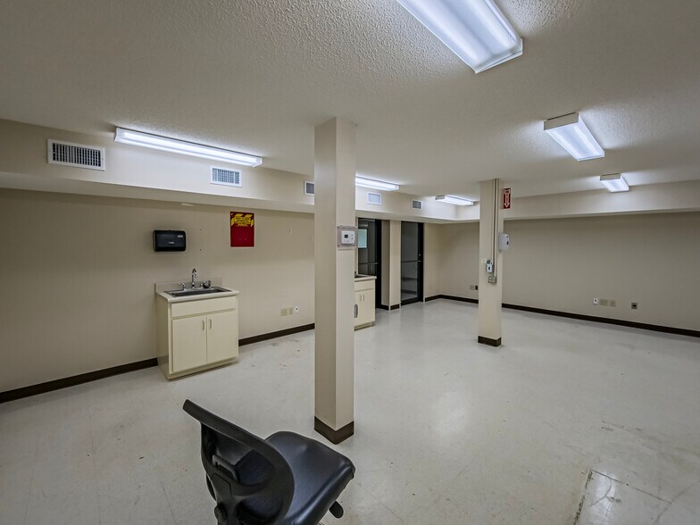 More Photos Of 2773 Marshall Dr, Tifton Warehouse For Sale