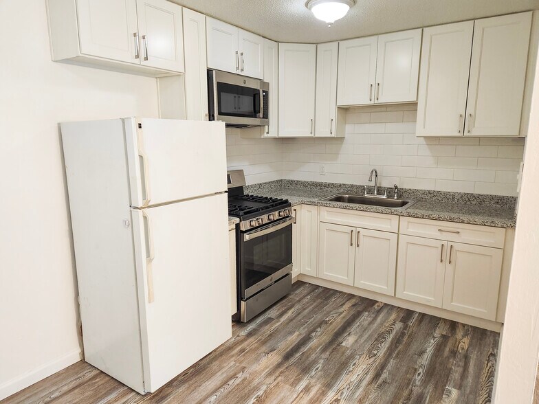 More Photos Of 1124 Union Ave, Fairfield Apartments For Sale