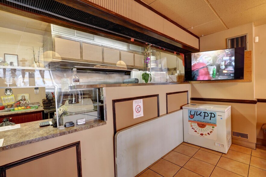 More Photos Of 448 Browns Line, Toronto Restaurant For Sale