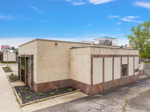 More Photos Of 16301 W Eight Mile Rd, Detroit Freestanding For Sale