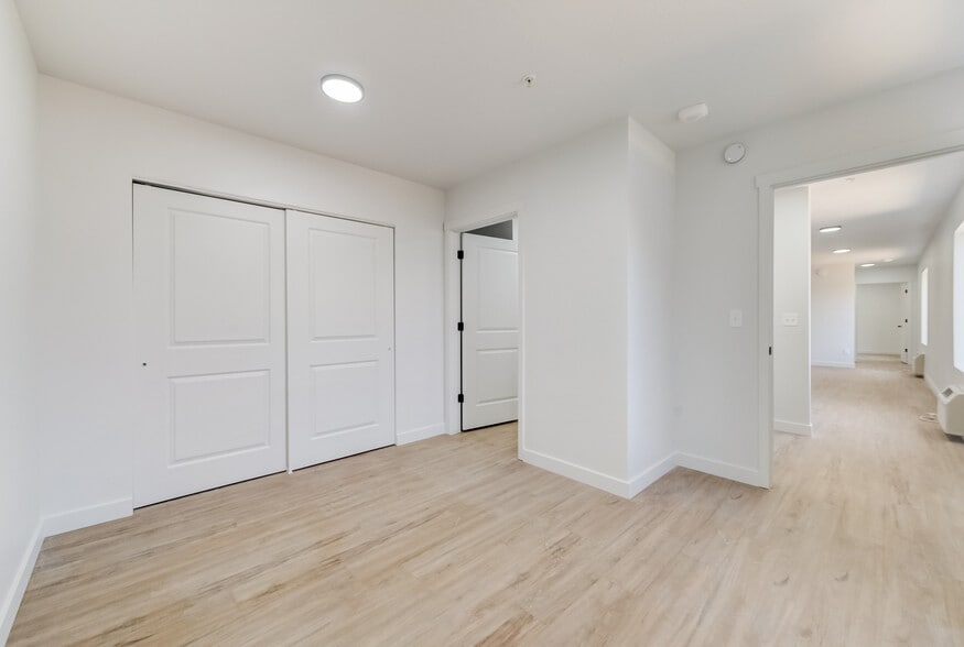 More Photos Of 404 E 5600 S, Salt Lake City Apartments For Sale