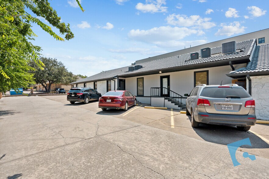 More Photos Of 601 Omega Dr, Arlington Medical For Lease