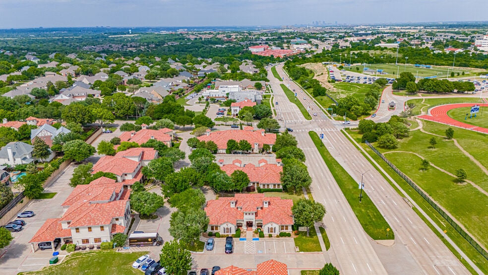 More Photos Of 6620 Bryant Irvin Rd, Fort Worth Medical For Lease