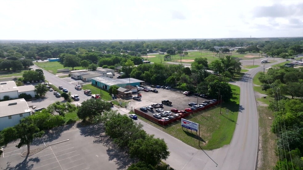 Primary Photo Of 100 Pecan Dr, Schertz Service For Sale