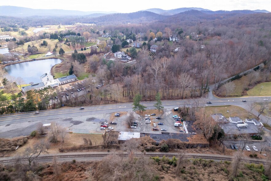 More Photos Of 2845 Ivy Rd, Charlottesville Service For Sale