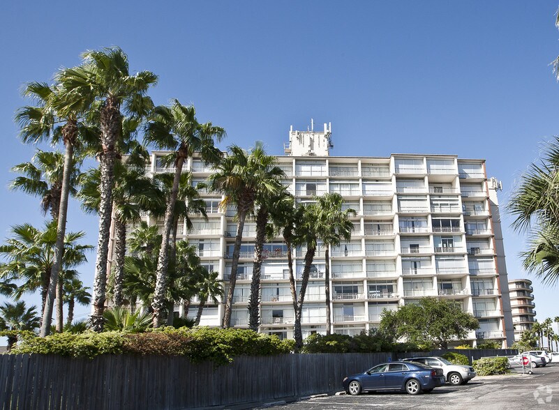 More Photos Of 4600 Ocean Dr, Corpus Christi Apartments For Sale