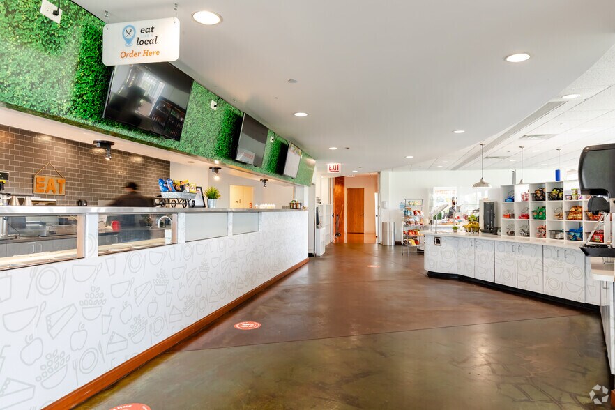 More Photos Of 8770 W Bryn Mawr Ave, Chicago Office For Lease