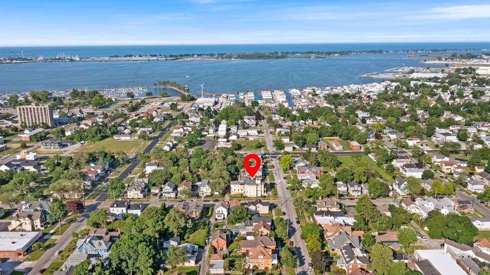 More Photos Of 403 E Adams St, Sandusky Hospitality For Sale