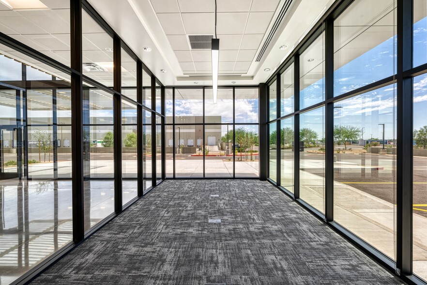 More Photos Of 13301 N 137th Ave, Surprise Distribution For Lease