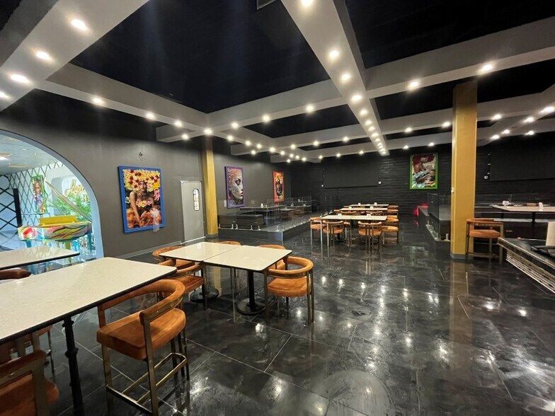 More Photos Of 1102 Delano St, Houston Storefront For Lease