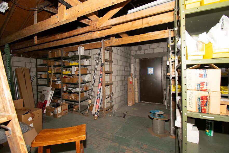 More Photos Of 940 Eddystone Ave, Eddystone Warehouse For Sale