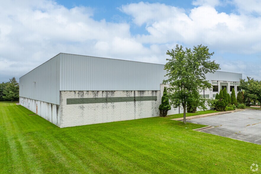 More Photos Of 115 Pencader Dr, Newark Manufacturing For Lease