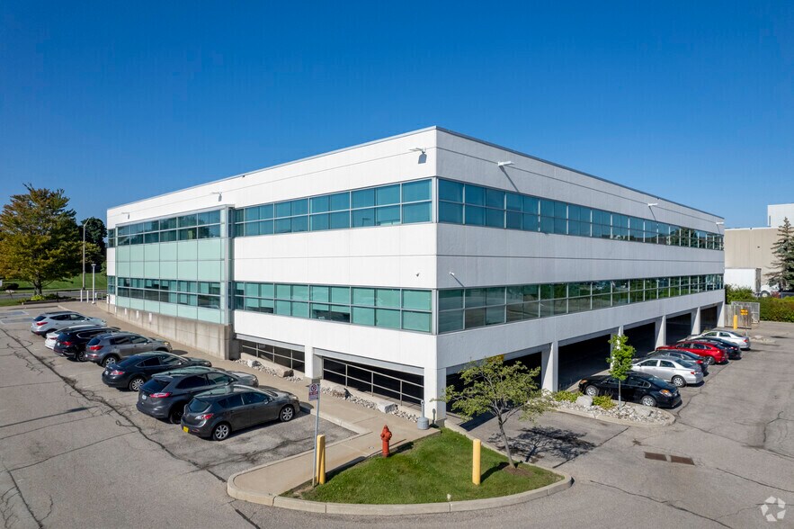 More Photos Of 2345 Argentia Rd, Mississauga Office For Lease