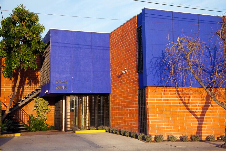 Primary Photo Of 2046-2048 Cotner Ave, Los Angeles Office For Lease