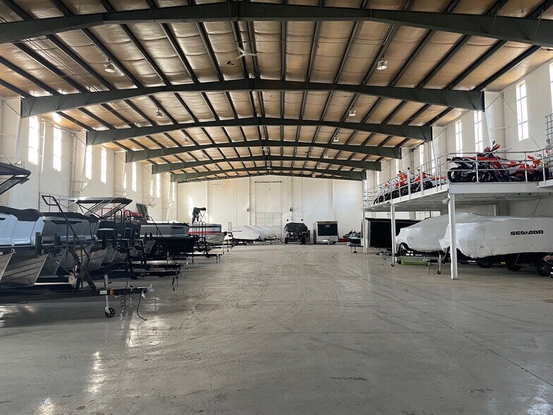 More Photos Of 655 Mc Intyre St, Golden Manufacturing For Lease