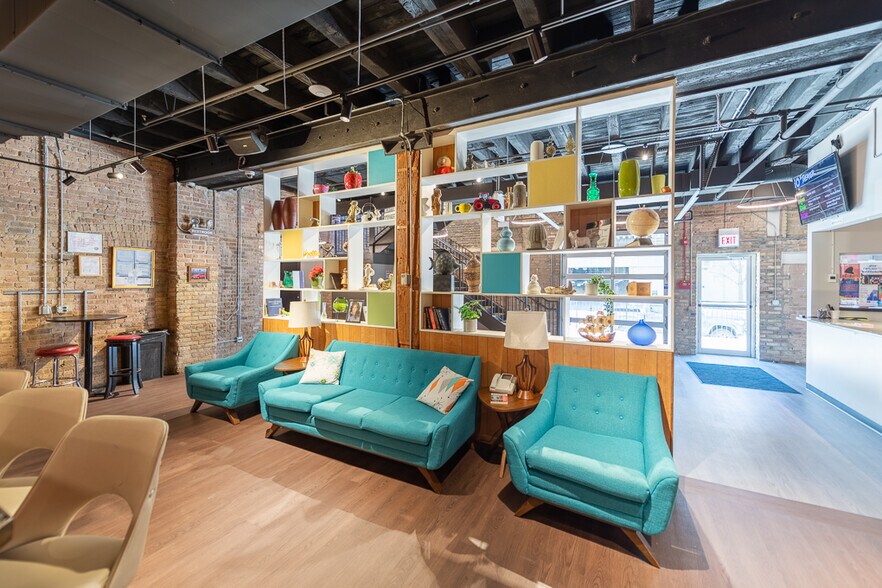 More Photos Of 1501 N Kingsbury St, Chicago General Retail For Lease