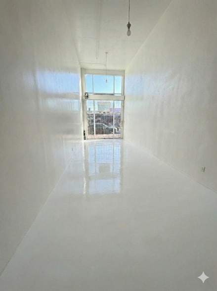 More Photos Of 7611-7615 Melrose Ave, Los Angeles Storefront For Lease